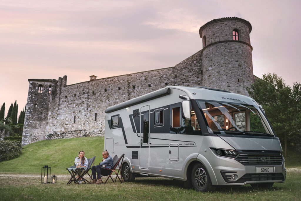 Autocaravana integral Adria Sonic